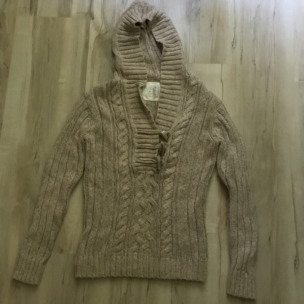 Old Navy Beige Cable Knit Hooded Sweater